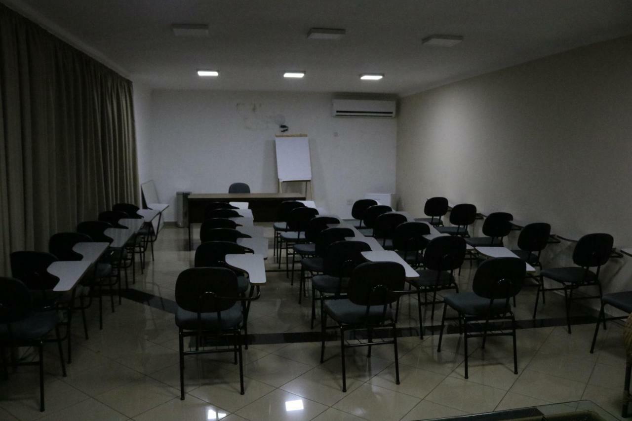 Hotel Jaguar Uberaba Kültér fotó