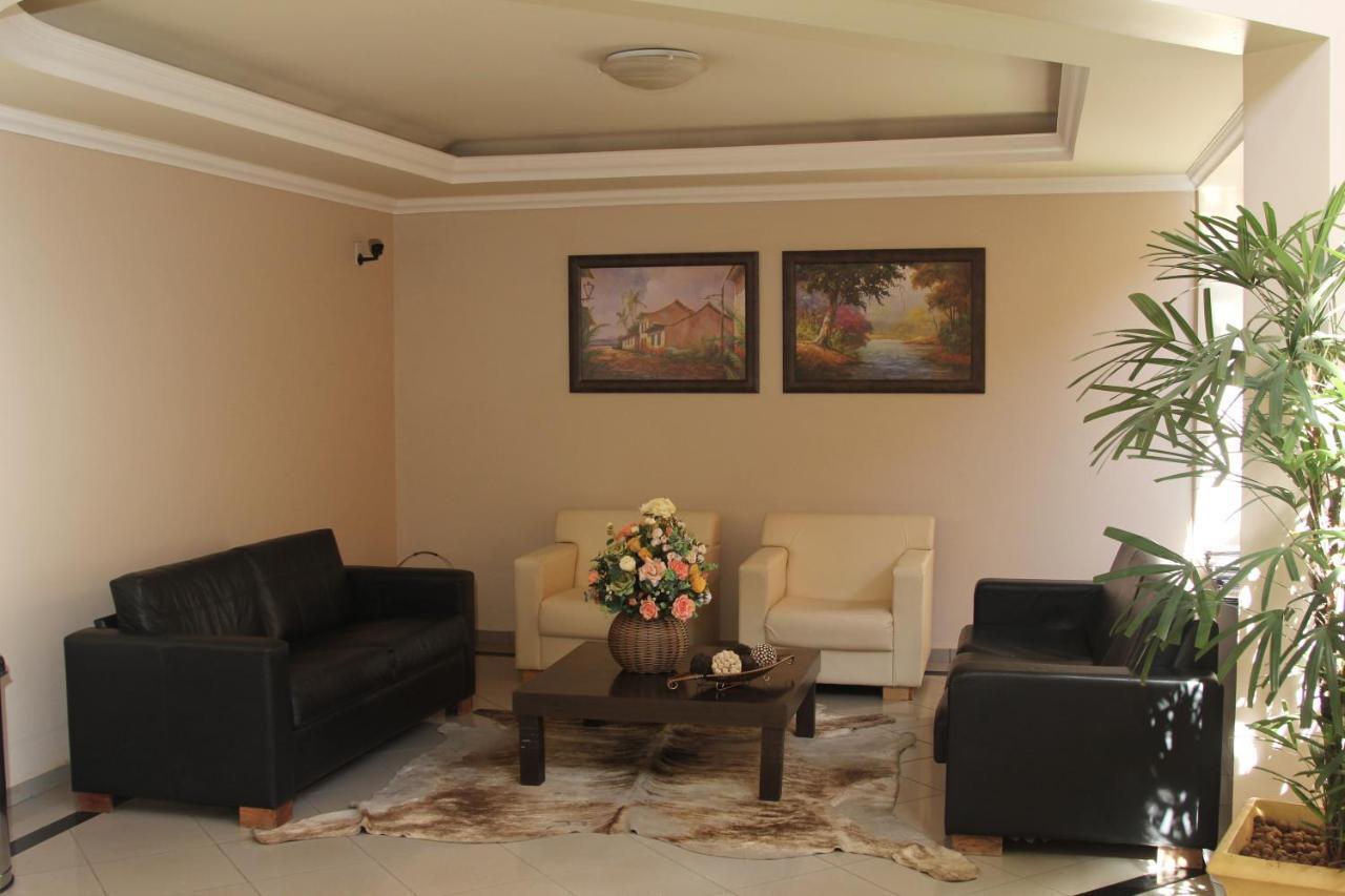 Hotel Jaguar Uberaba Kültér fotó